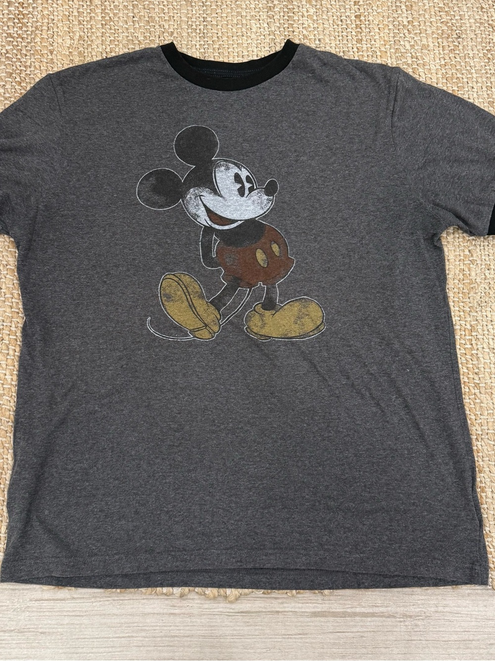 Disney Parks Authentic Mickey Mouse TShirt in Charcoal Heather Gray sz Adult L